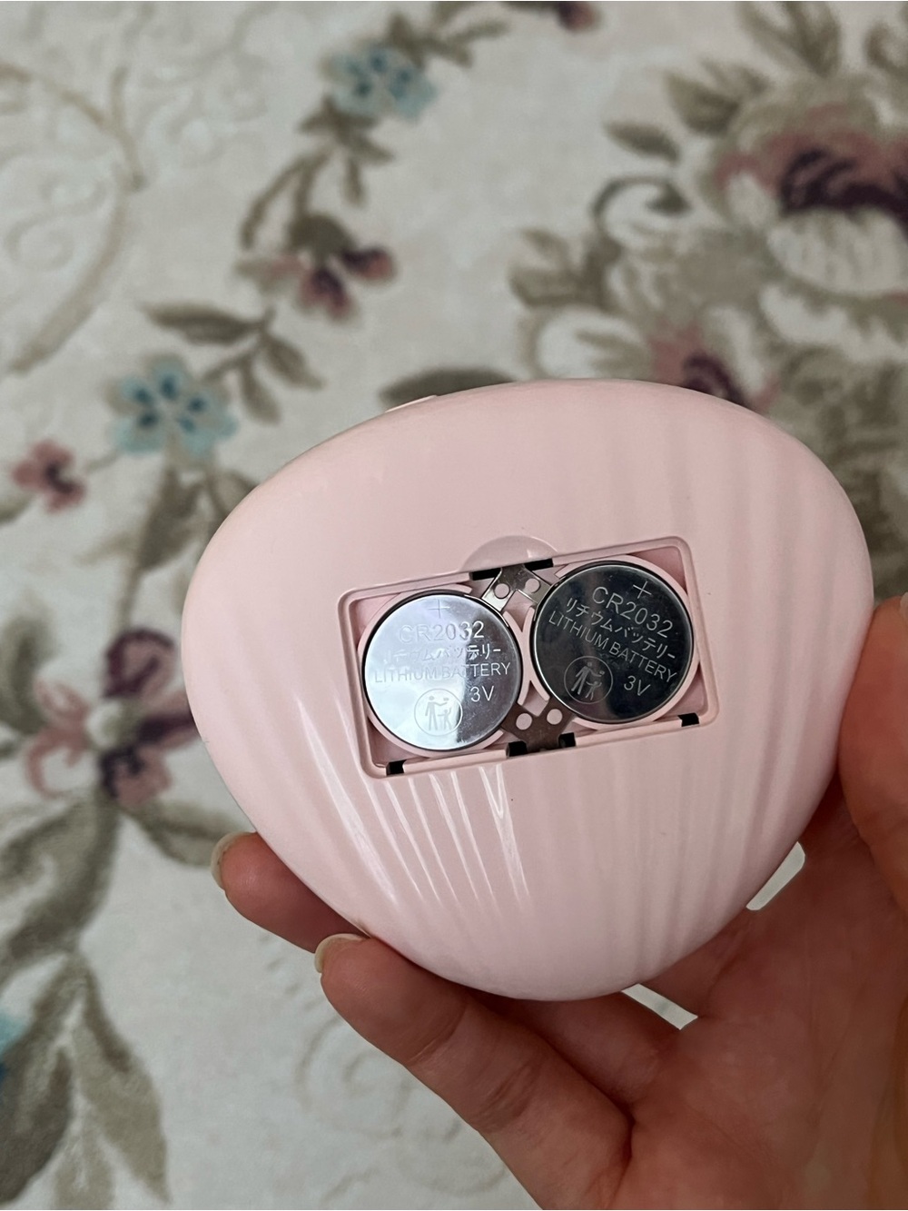 Pastel Pink Shell Compact Mirror - Picture 3 of 5